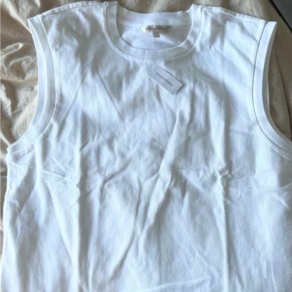 NWT Banana Republic Supima Tank - L - Picture 3 of 4